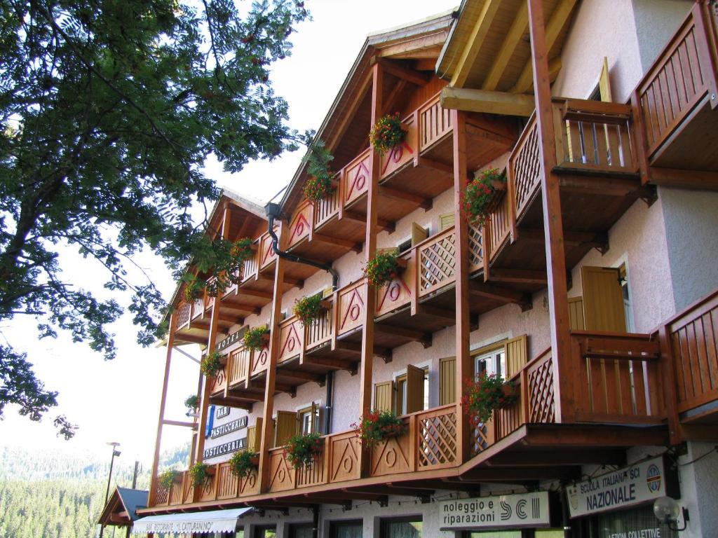 Hotel Il Catturanino Madonna di Campiglio Exterior photo
